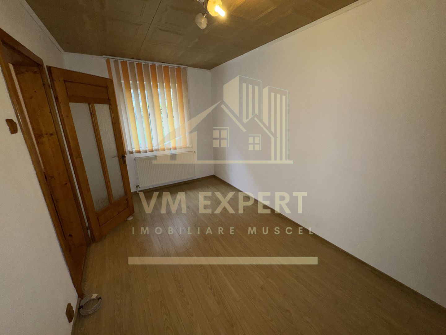 APARTAMENT 2 CAMERE PARTER VIṢOI CAMPULUNG - Poză 13