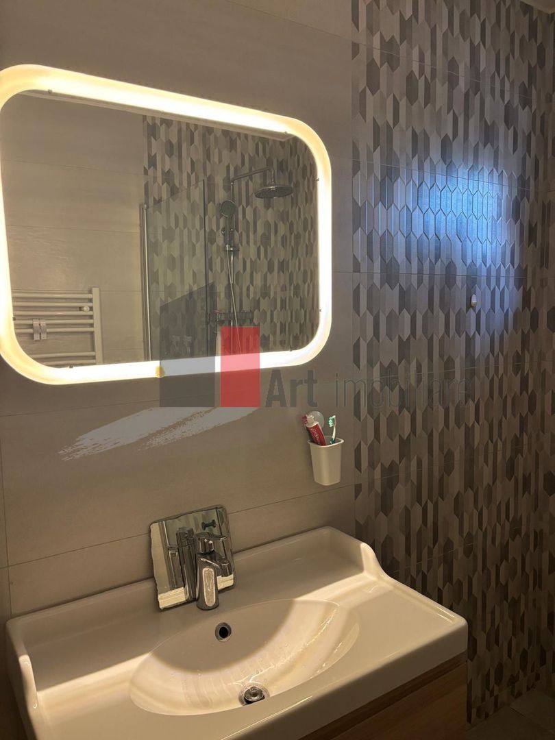 Casă modernă pentru familie, aproape de Parcul Teilor – mobilată complet - Poză 11