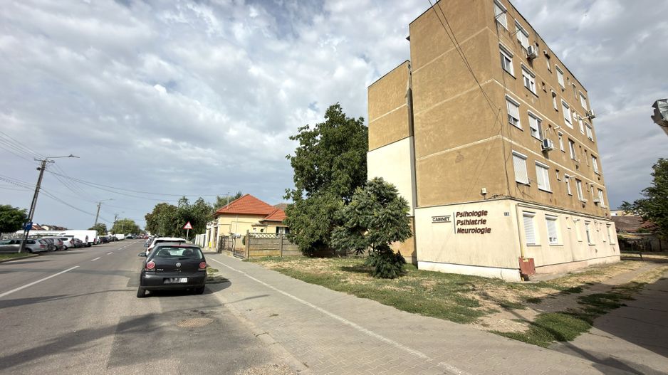 Apartament 2 camere decomandat Parter - Str. Ignișului 12 - Carei - Poză 9