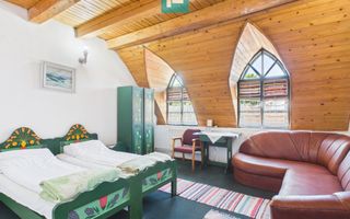 Pensiune 18 Camere cu Restaurant - Cetatea Oradea - Poză 23
