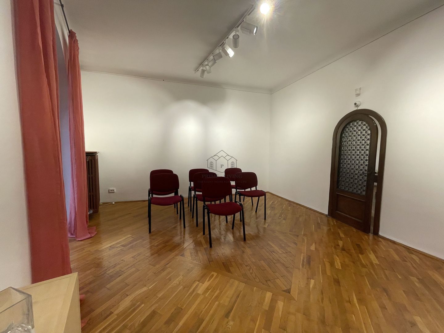 VILA SUPERBA LA INCHIRIERE PRETABILA CA SPATIU DE BIROU SAU REZIDENTA - Poză 19