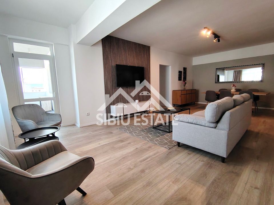 Apartament de inchiriat 3 camere, 2 bai SIBIU central - Poză 1