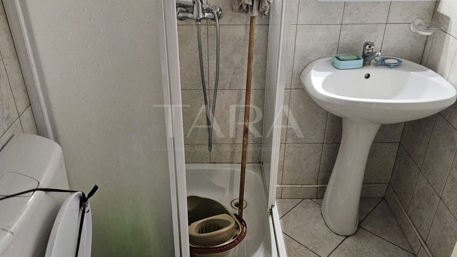 Apartament cu 2 camere, Zona Centrala - Poză 5