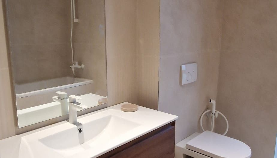 Apartament NOU 2 camere open space 43 mp Bucium 68500 euro - Poză 4