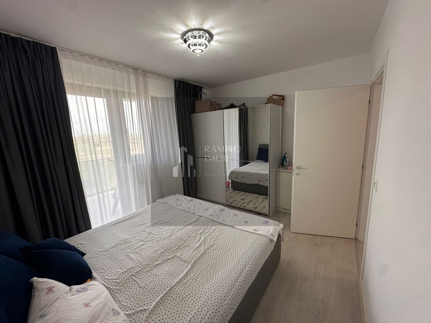 Apartament 2 camere  decomandat 67mp bloc nou Hills Splai - Poză 12