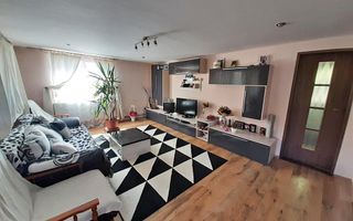 Casa individuala, teren 1.300 mp, Floresti zona str Tautului - Poză 1