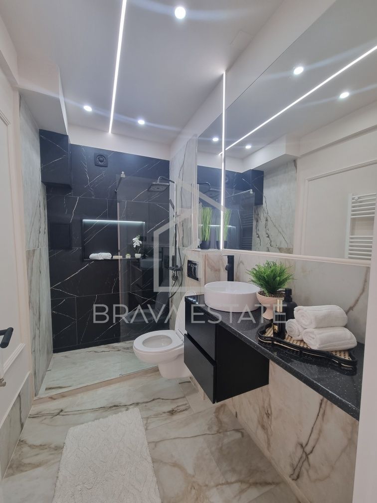 Apartament 2 camere , ultrafinisat,zona semicentrala - Poză 7