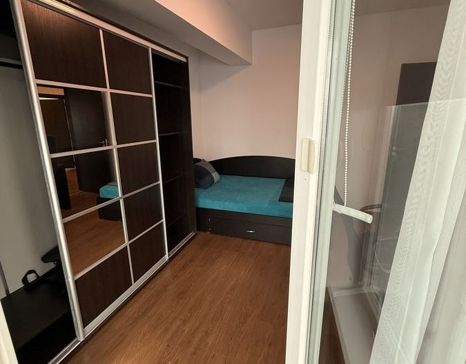 Apartament 2 camere lux, bloc nou, terasă 20 mp, centrală proprie, preț excelent - Poză 12