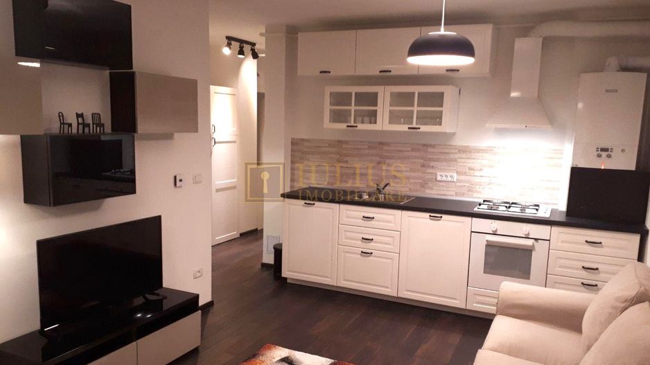 Apartament cu 2 camere langa Spitalul Judetean, loc de parcare - Poză 1