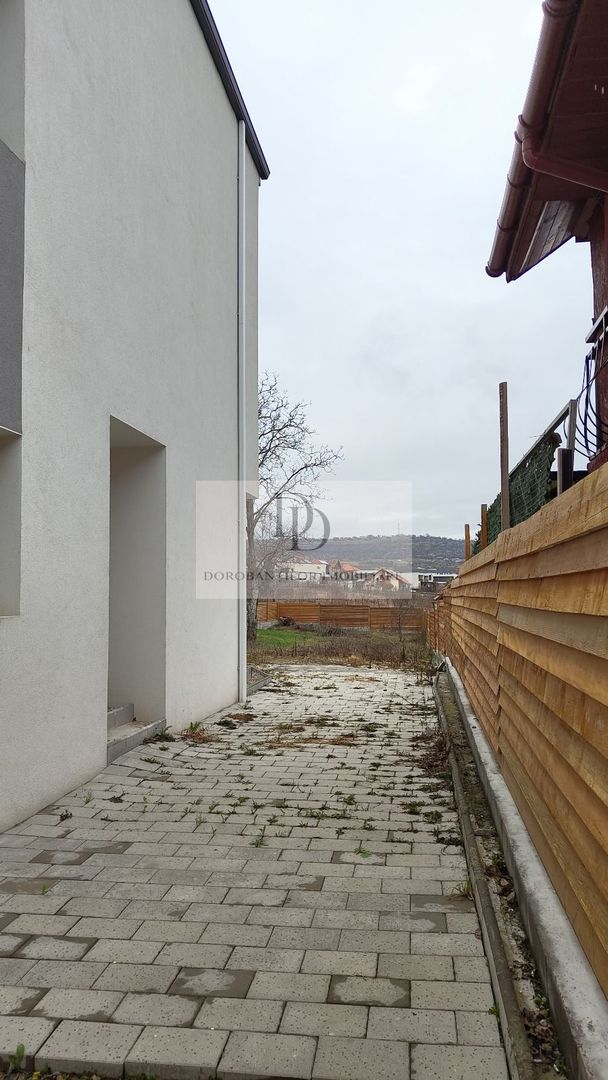 Vânzare Duplex semifinisat | Teren 696 MP | Cartier Dambul Rotund - Poză 4