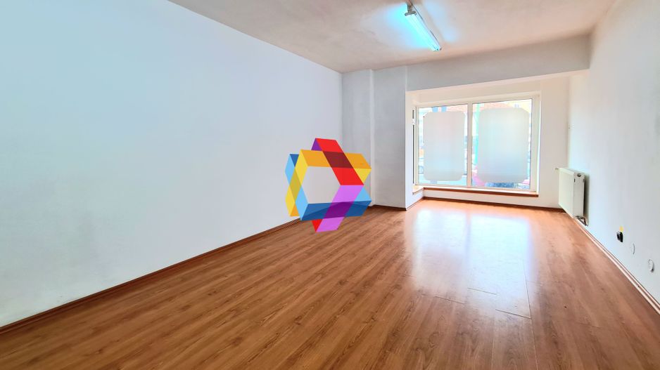 Spatiu comercial de vânzare cu vad Brașov - 57 mp # plus-imo.ro - Poză 5