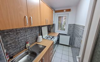 Apartament 3 camere, Parter, Semidecomandat, Zona Cetate - Poză 5