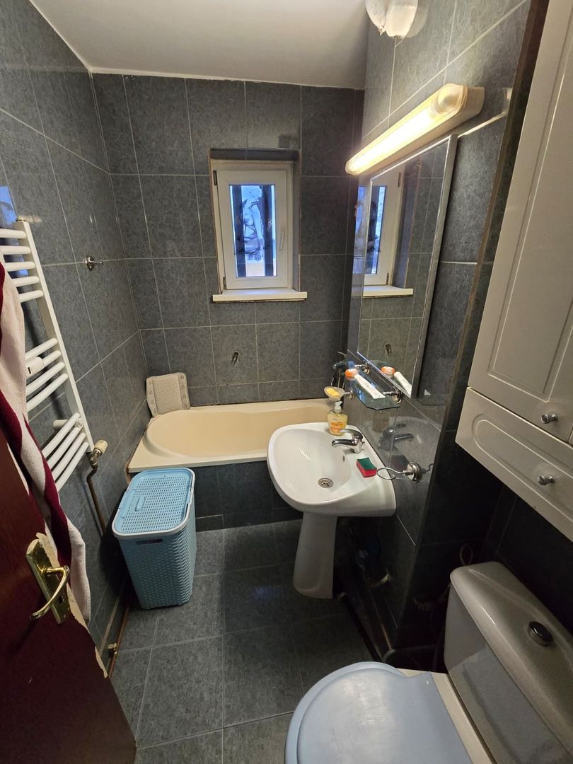 vand apartament 3 camere zona ultracentrala,vedere la Dunare ,etaj 2, - Poză 7