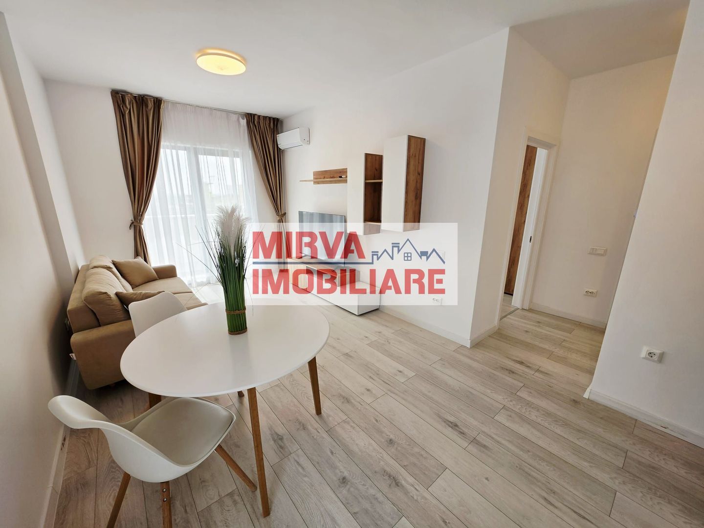 Apartament 2 camere modern, parcare inclusă, mobilat și utilat - Poză 2