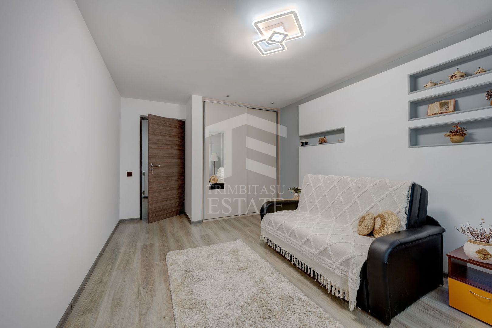 Vilă 342 mp cu piscină și 800 mp teren / 4 dormitoare / Pleașa - Poză 37