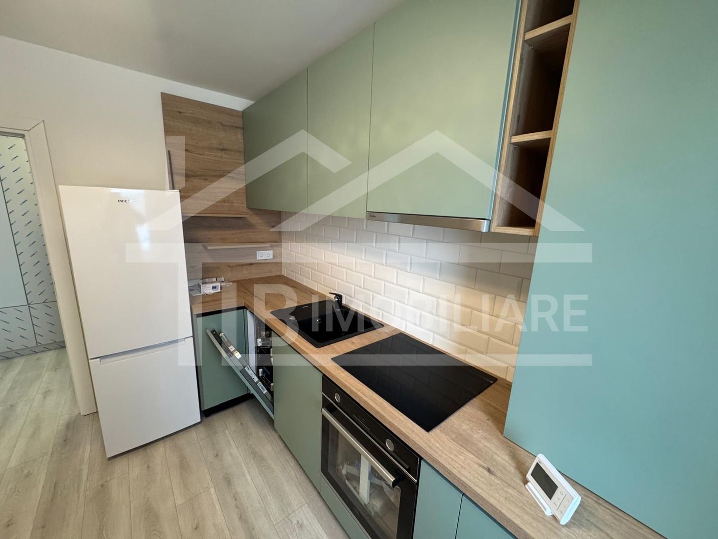 Apartament de 2 camere, 56mp, parcare, zona Ama Residence - Poză 8