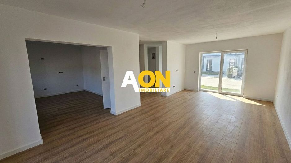 Casa tip insiruit, 4 camere, 186 mp teren, zona premium, Cetate - Poză 1