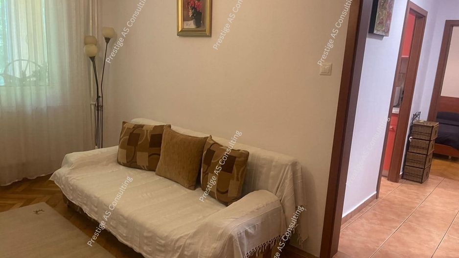 Apartament 3 Camere | Etaj 1 | Str Bucureti-Medicina - Poză 2