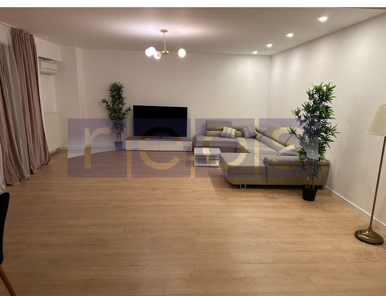 APARTAMENT 3 CAMERE CENTRAL PARK - Poză 4