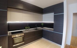 Apartament in imobil nou, suprafata generoasa, dressing, parcare - Poză 1