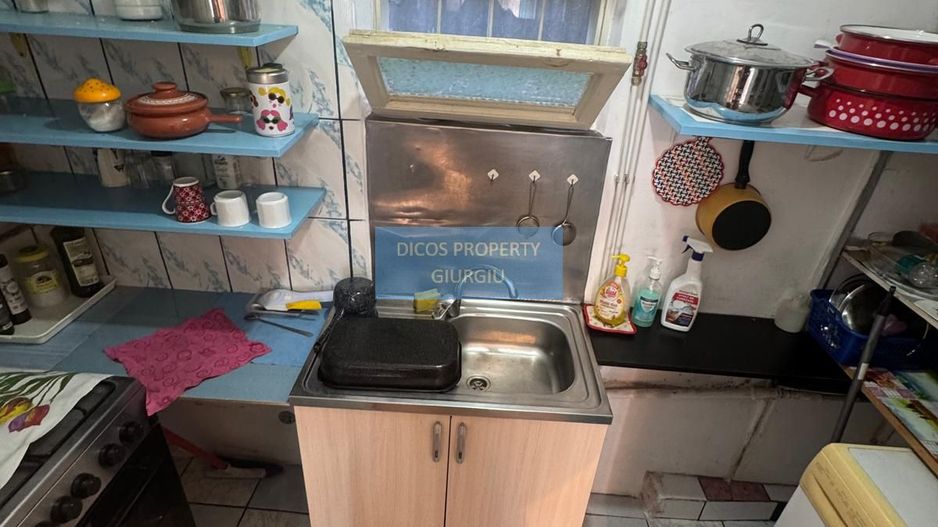 Casă cu garaj și anexe, teren 397 mp – Șoseaua Bălănoaiei - Poză 7