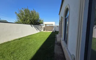 VILĂ MODERNĂ DE VÂNZARE –  POMPA DE CALDURA , PANOURI FOTOVOLTAICE - Poză 22