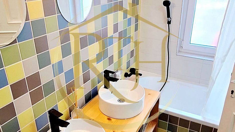 Oferim spre inchiriere un apartament cu 3 camere,modern, zona Spitalul Judetean - Poză 20