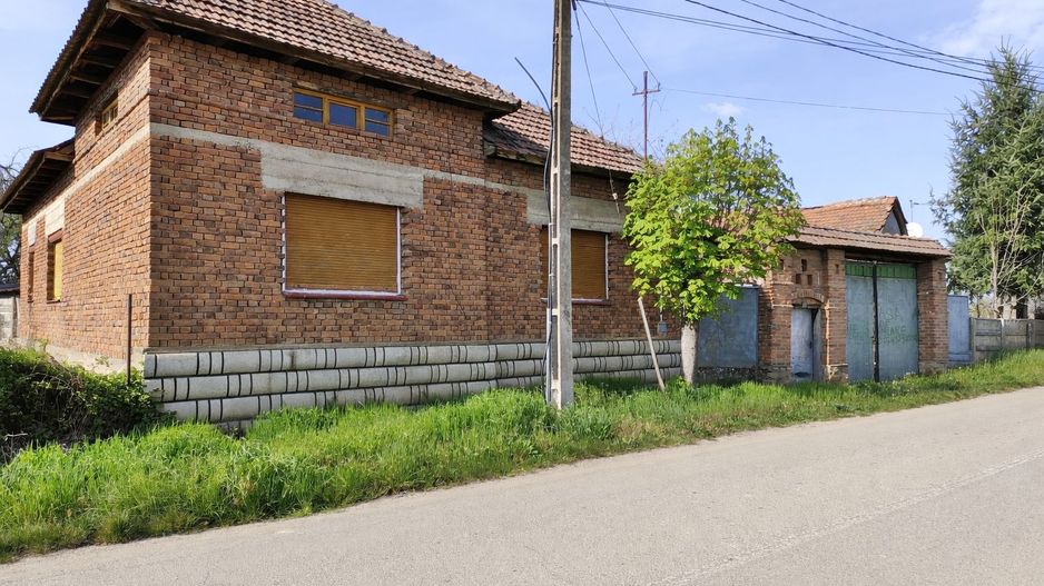 Casa la tara, gaz, acces auto, teren 4122 mp – Petid, Bihor – VANZARE - Poză 3