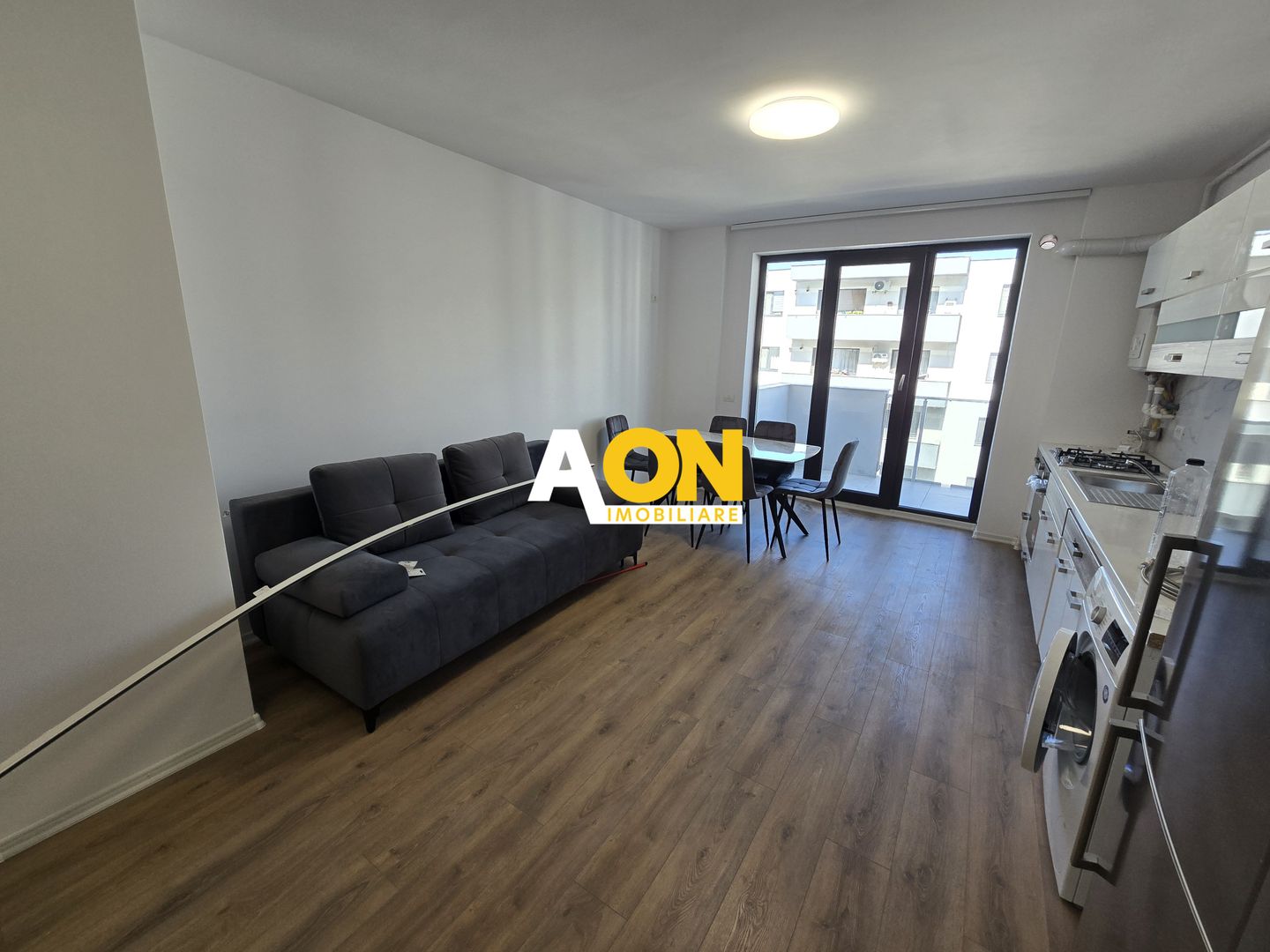 Apartament cu 3 Camere, Bloc Nou, Prima Închiriere, Zona Centru - Poză 2