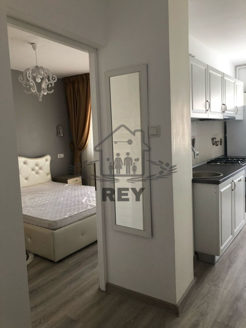 Strand / Apartament 2 camere decomandat cu balcon / de închiriat - Poză 6
