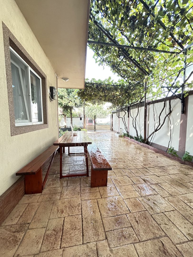 Afacere Turistică la Cheie | Pensiune 10 Camere | Eforie Nord - Poză 32