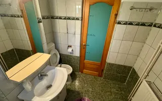 Apartament 2 camere decomandat Nicolina - 15 min Palas Mall - Poză 12
