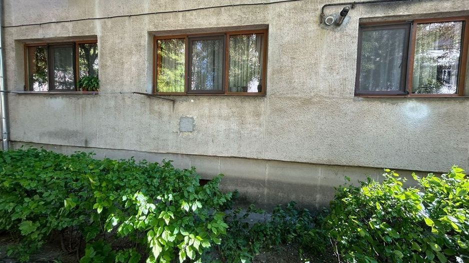 BRASADAS vinde ap 2 cam la PARTER in Micro 16. - Poză 8