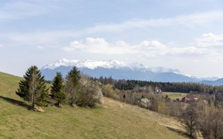 Teren intravilan în Poiana Mărului, 3.791 mp cu priveliste panoramica - Poză 10