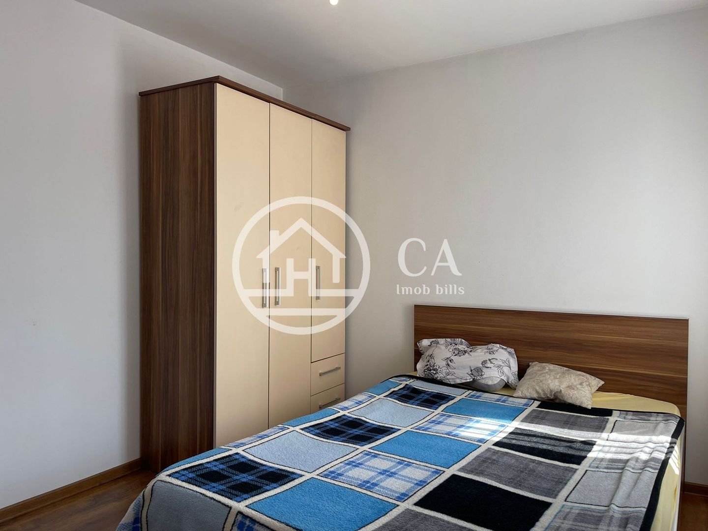 Apartament la casă de închiriat cu 3 camere în zona Centrala, Oradea - Poză 4