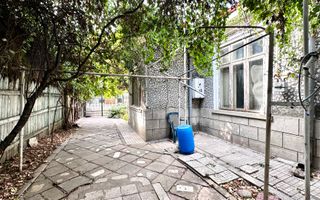 Casa cu teren de 342 in zona Unirii-Calea Calarasilor - Poză 1