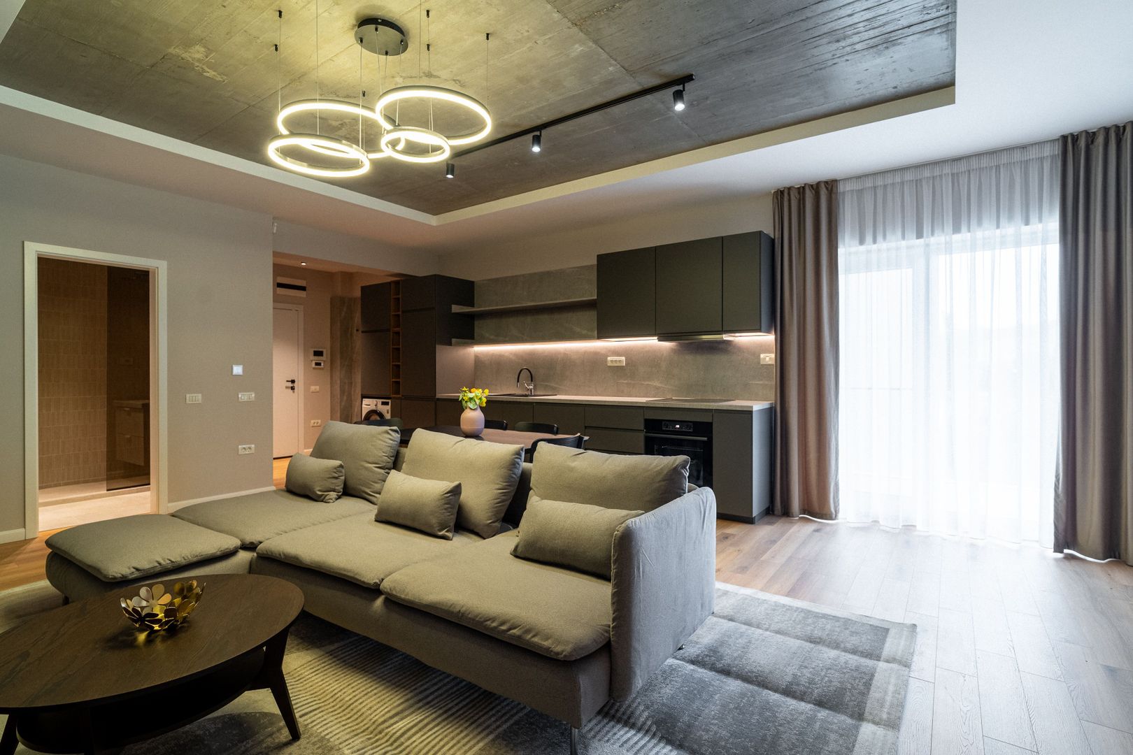 Apartament lux 3 camere, 81 mp – Calea Clujului - Poză 2