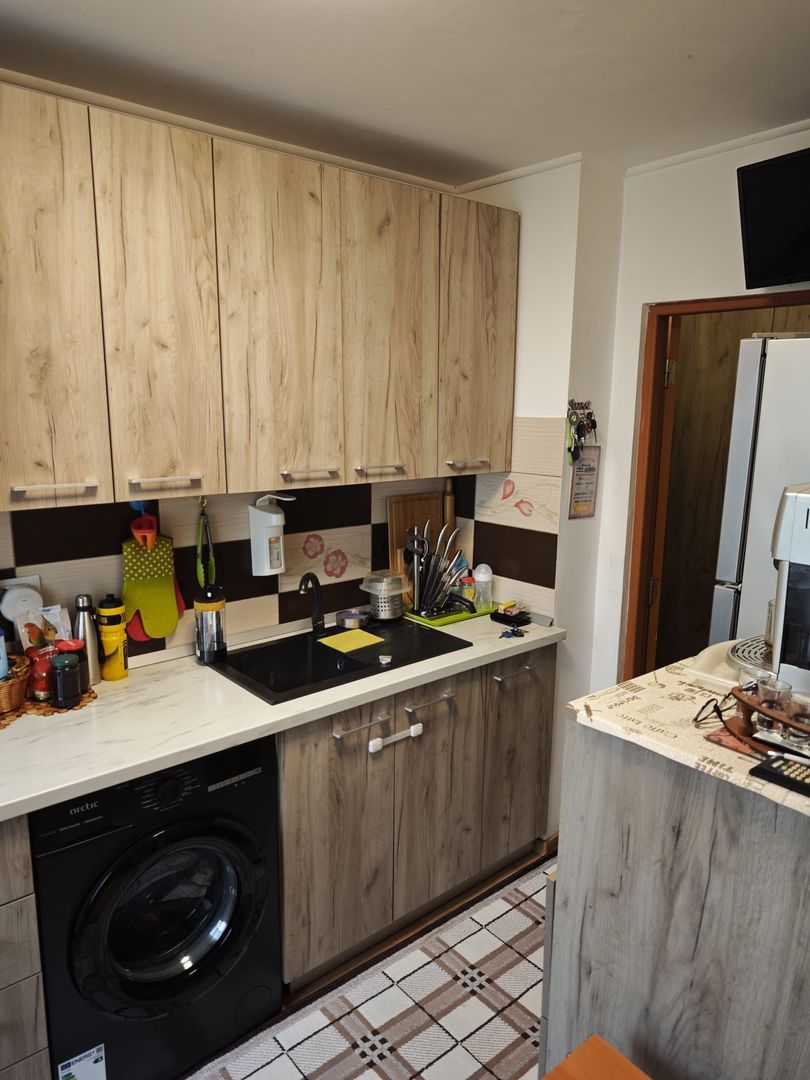 Apartament 3 Camere cu Centrală Proprie și Parcare – Sector 3 - Poză 11