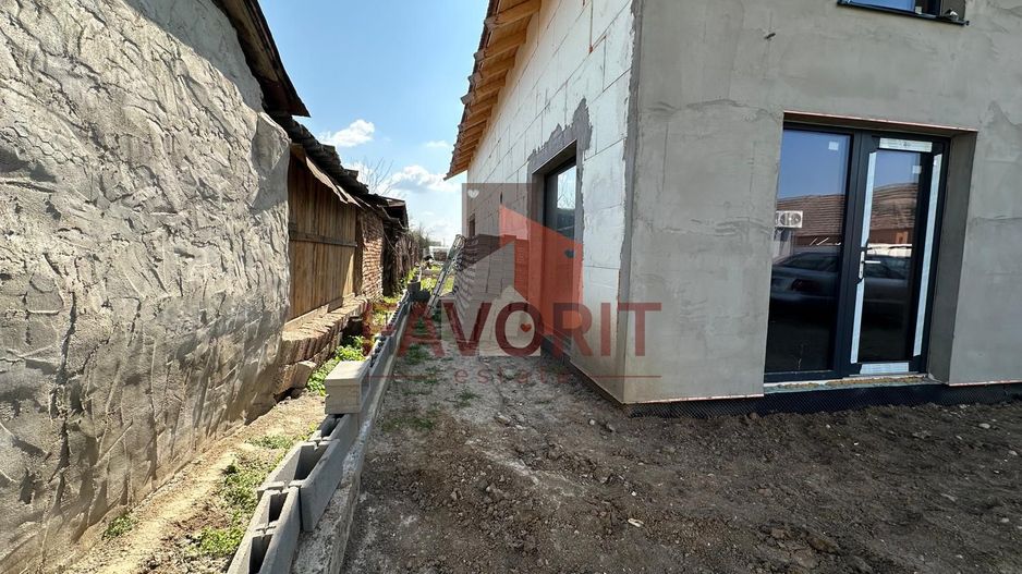 Duplex in Sanandrei | 5 camere | Toate utilitatile | Asfalt - Poză 12