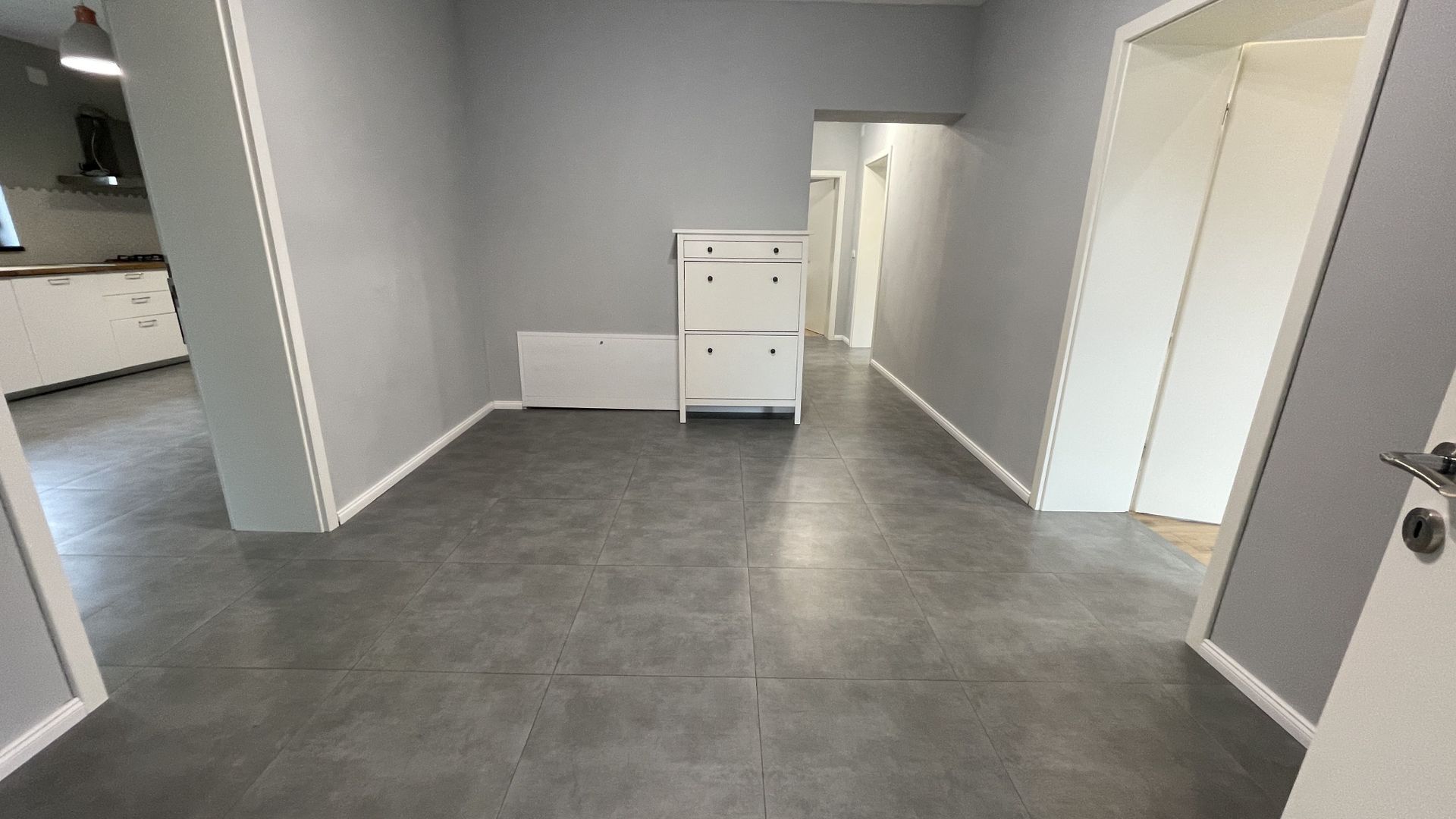 Casa spatioasa,amenajata in zona Lipovei - Poză 5