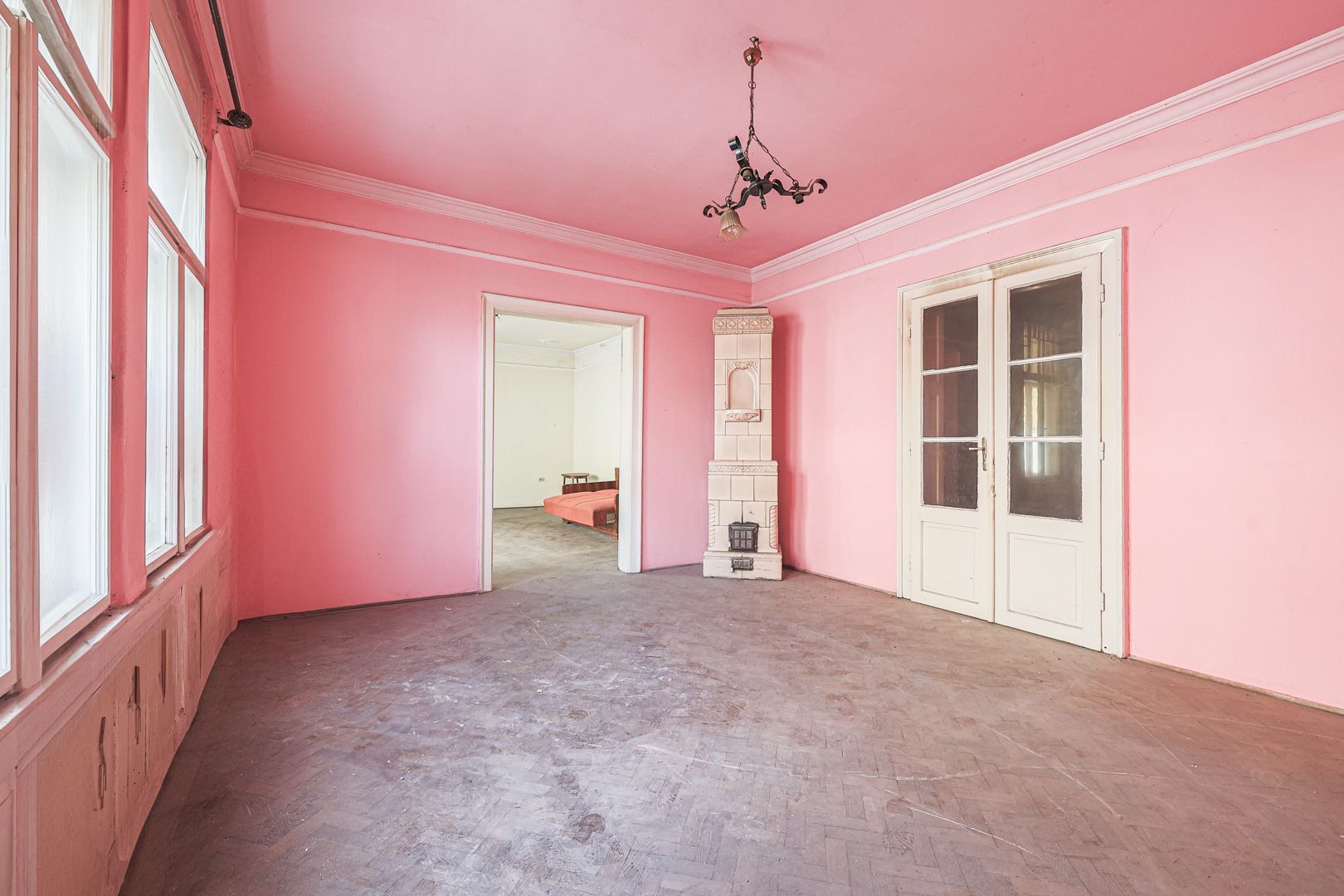 Proiect de clinică sau birouri în centru – casă cu demisol, de renovat - Poză 3