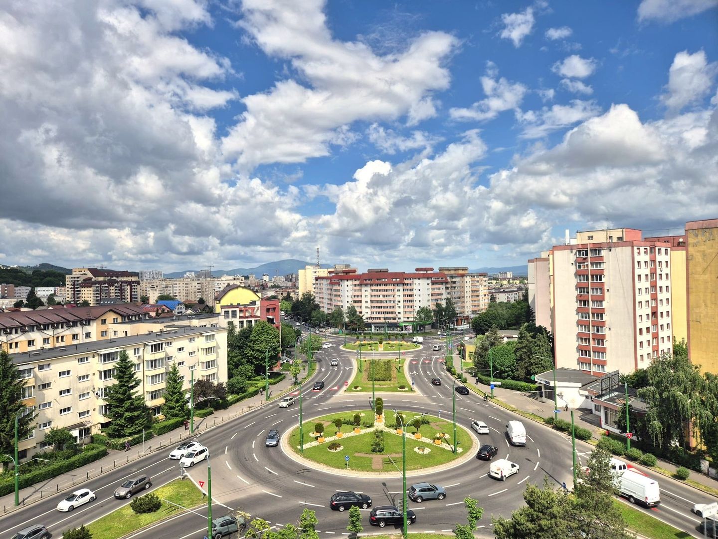 Apartament 2 camere de vânzare – Zona Gemenii | Vedere panoramică spre oraș - Poză 1