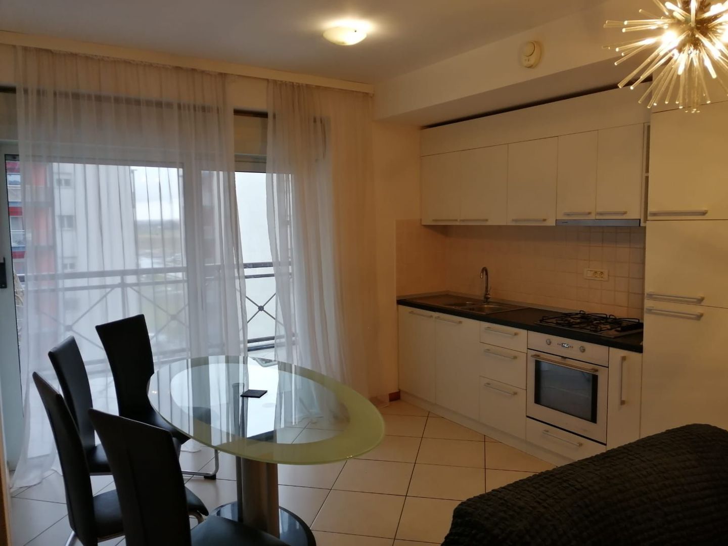 Apartament lux cu 3 camere de inchiriat în zona Torontalului - Poză 3