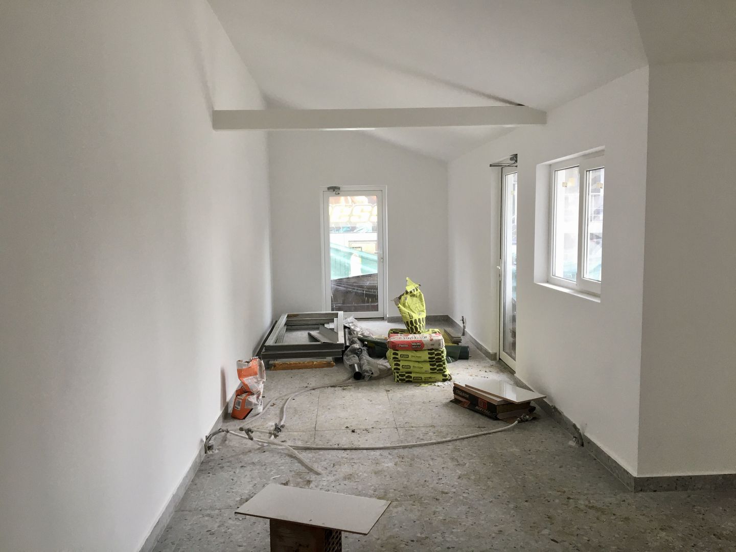 INCHIRIERE - spatiu comercial PIATA SUDULUI - parter, curte, parcare - Poză 5