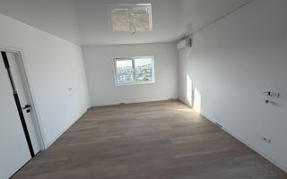 Apartament de tip penthouse cu 45 mp terasa - Poză 4