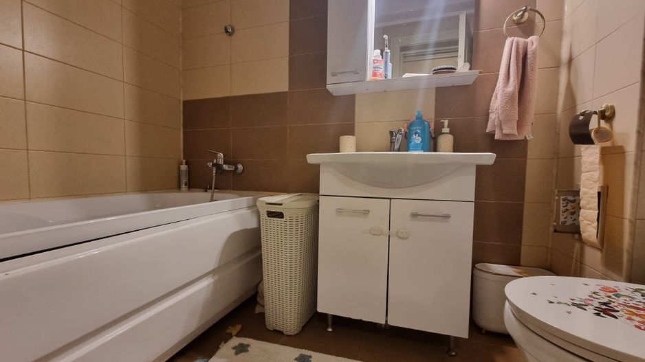 Apartament de 3 camere de vanzare Faleza nord - Poză 8