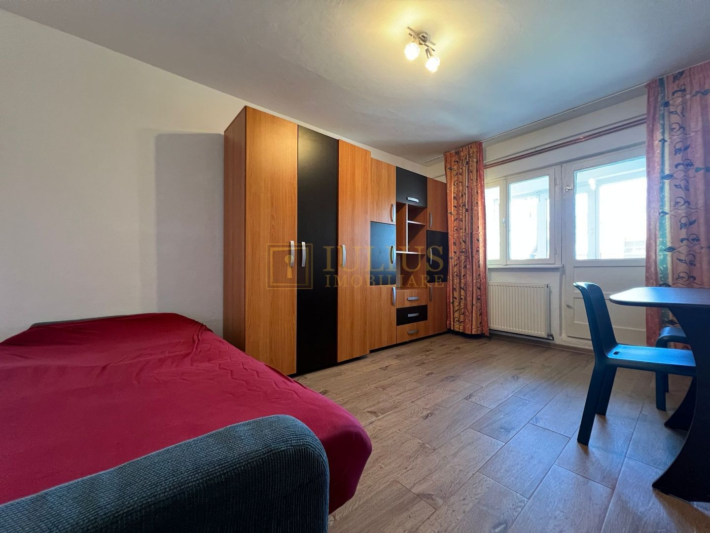 La 5 minute de Complex Studentesc, bucatarie inchisa, clima. - Poză 2