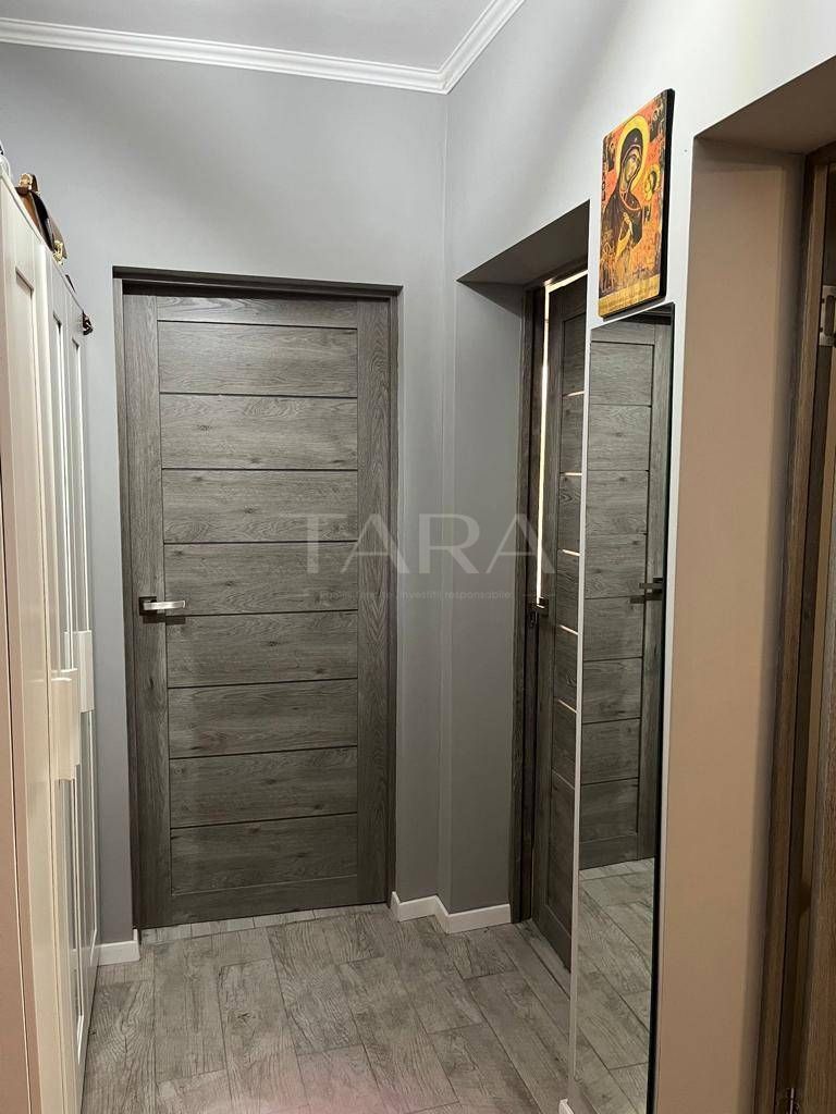 Apartament cu 2 camere, balcon și parcare inclusă, zona Florilor. - Poză 8