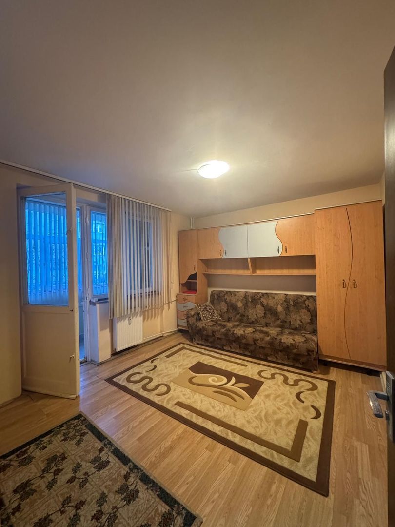 Apartament 2 camere zona Rogerius - Poză 2