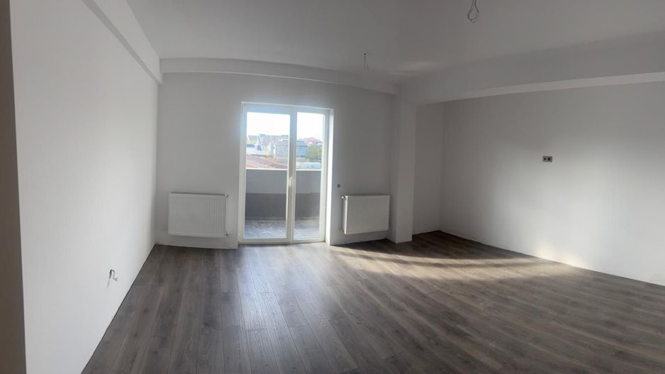 Apartament nou, 3 camere, zona Tractorul - Poză 2